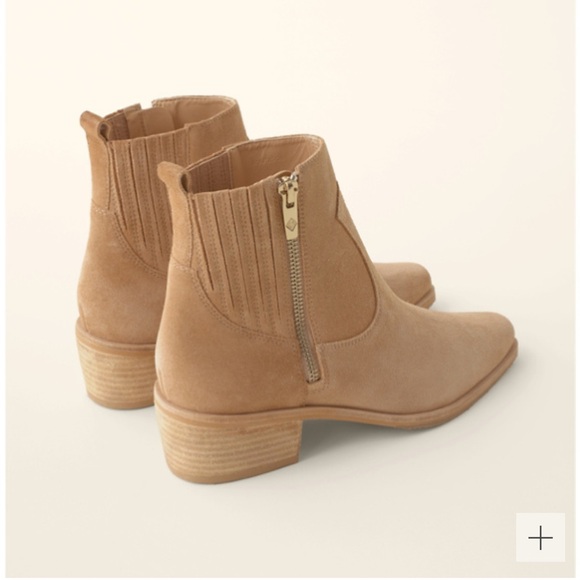 Donald pliner suede boots - Picture 3 of 15